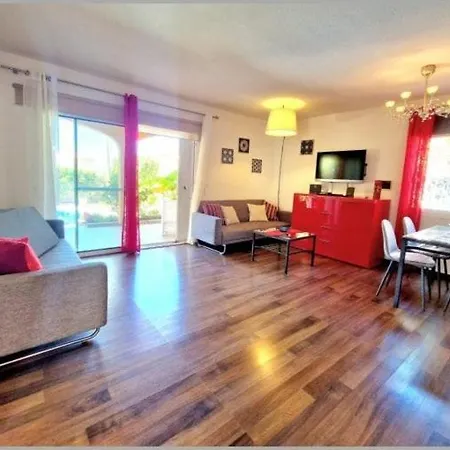Villa Sunny Palm With Private Pool In