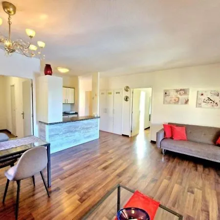 Sunny Palm With Private Pool In Villa *