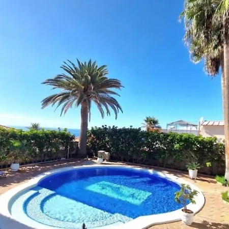 Villa Sunny Palm With Private Pool In